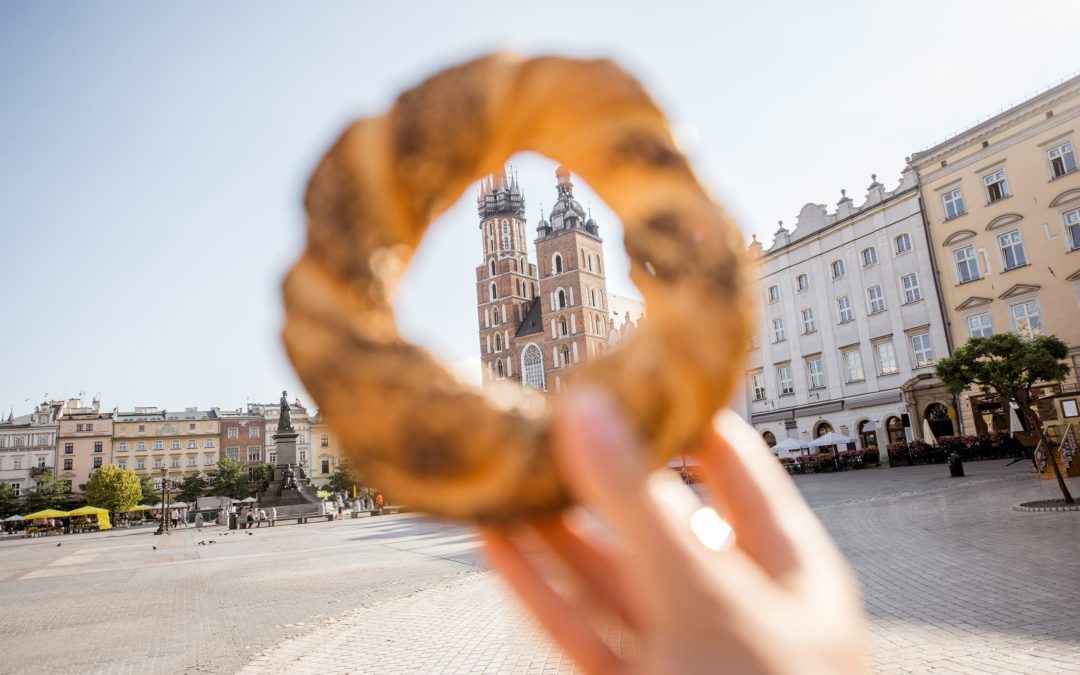 widok_na_kosciol_mariacki_przez_precel